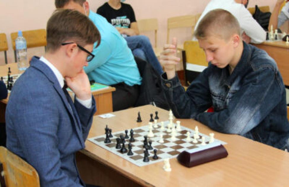 Лучшие шахматисты региона приехали в Татарск