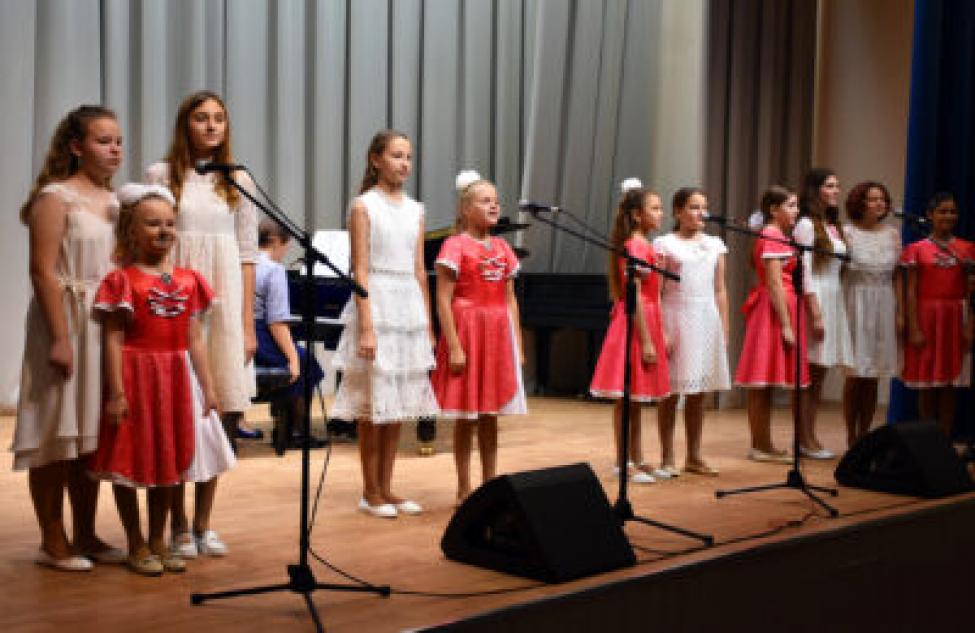 В Татарске вновь открыли концертный зал ДШИ «Радуга»