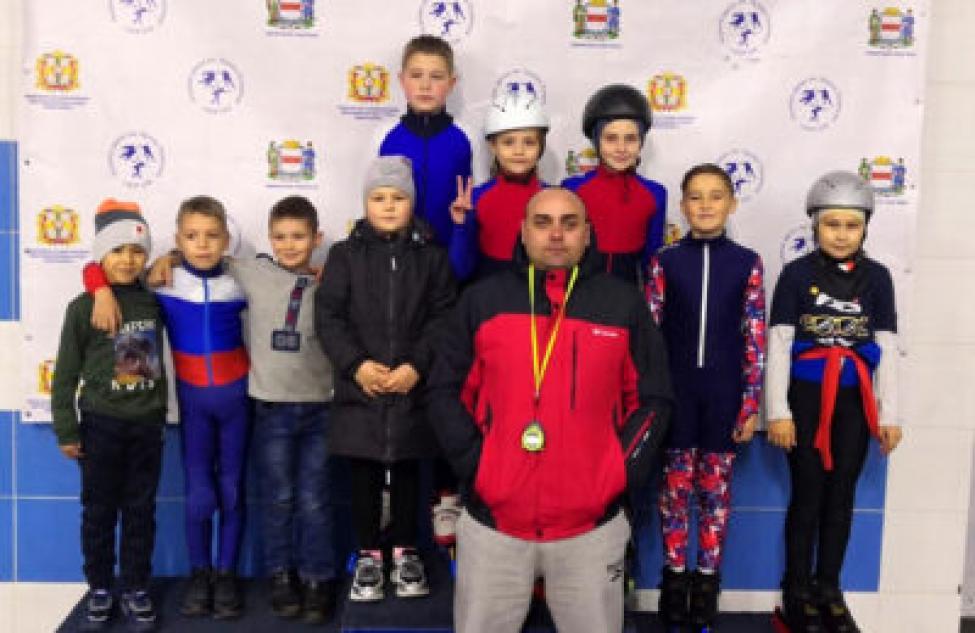 Татарские конькобежцы стали призерами областного турнира