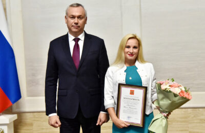 Государственные награды в честь празднования 85-летия Новосибирской области вручили жителям региона