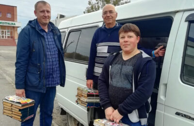 Более 1000 книг для детей Донбасса собрали жители Татарского района