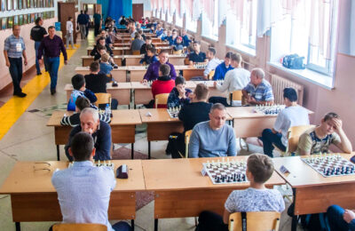 Татарские спортсмены скрестили фигуры с командами региона за командный Кубок по шахматам