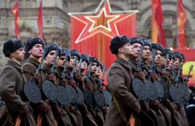 Легендарный военный парад на Красной площади прошел 82 года назад
