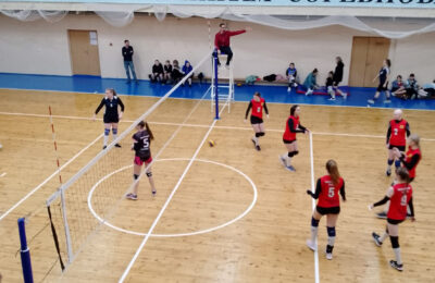 Омские волейболистки выиграли волейбольный турнир в Татарске