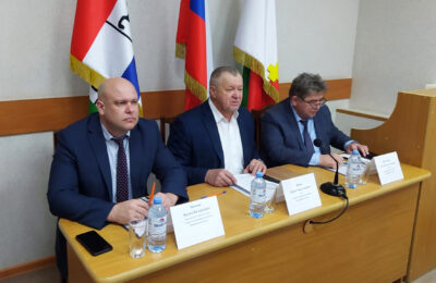 Пожары и паводок обсудил в Татарске министр природных ресурсов и экологии региона