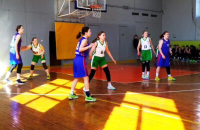 Баскетболистки из Татарска приняли участие в финале областного турнира