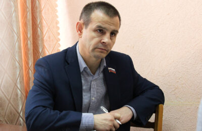 В Татарском районе с рабочим визитом побывал депутат Заксобрания Игорь Умербаев
