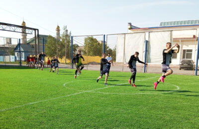 В Татарске реконструировали футбольное поле в рамках госпрограммы