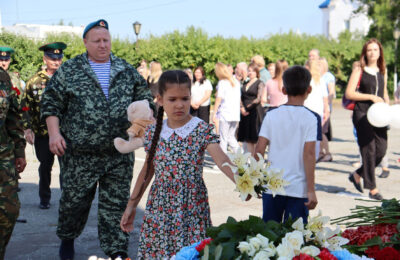 Память погибших на Донбассе детей почтили в Татарске