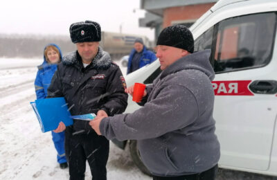 Пит-стоп для водителей большегрузов организовали в Татарске автоинспекторы