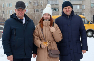 Новоселье под Новый год отметили дети-сироты в Татарске