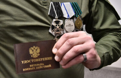 Удостоверения ветеранов в Новосибирской области получили 70 участников ЧВК