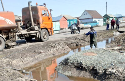 Борьбу с последствиями паводка продолжают в Татарске