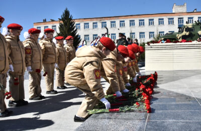Мемориальный комплекс героям России и спецназа открыли в Новосибирске