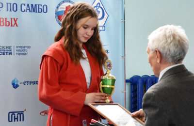 Три медали привезли с межрегионального турнира самбисты из Татарска
