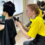 Мастерством салонной стрижки покорила жюри школьница из Татарска