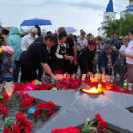 Даже дождь не помешал провести в Татарске акцию «Свеча памяти»