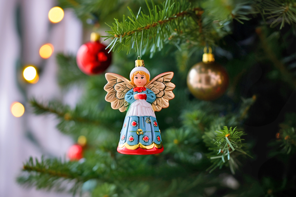 Ангелок на елке