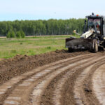 Почти 8 километров дорог отремонтируют в Татарском округе в рамках нацпроекта