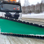 До 700 единиц дорожной техники чистят трассы Новосибирской области ежедневно