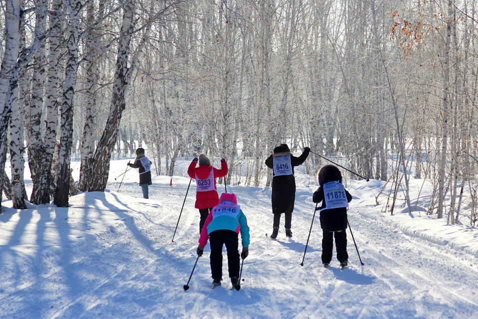 Лыжня-России-участники