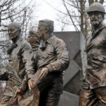 Подвиг ликвидаторов аварии на Чернобыльской АЭС увековечат в Новосибирске