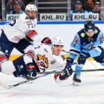 Хоккейная «Сибирь» на домашней арене сократила отставание в серии плей-офф