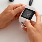 Определять уровень сахара в крови без прокола кожи научились в Новосибирске