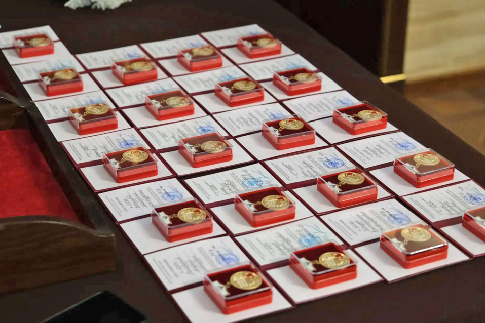 Знаки доноров