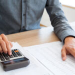 Участники СВО и их семьи могут воспользоваться льготами по налогу на имущество