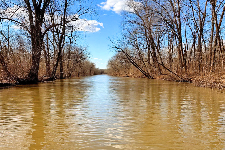 Река паводок