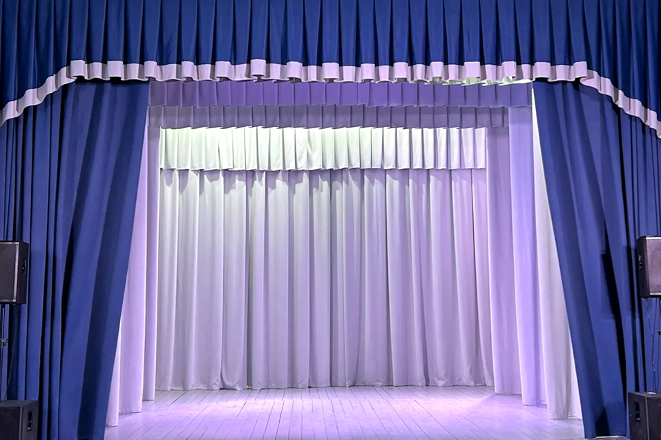 Сцена ремонт