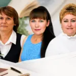 Педагоги Татарского округа получили областные награды