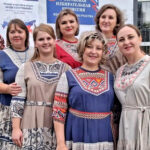 В национальных костюмах приходили на выборы жители Новосибирской области